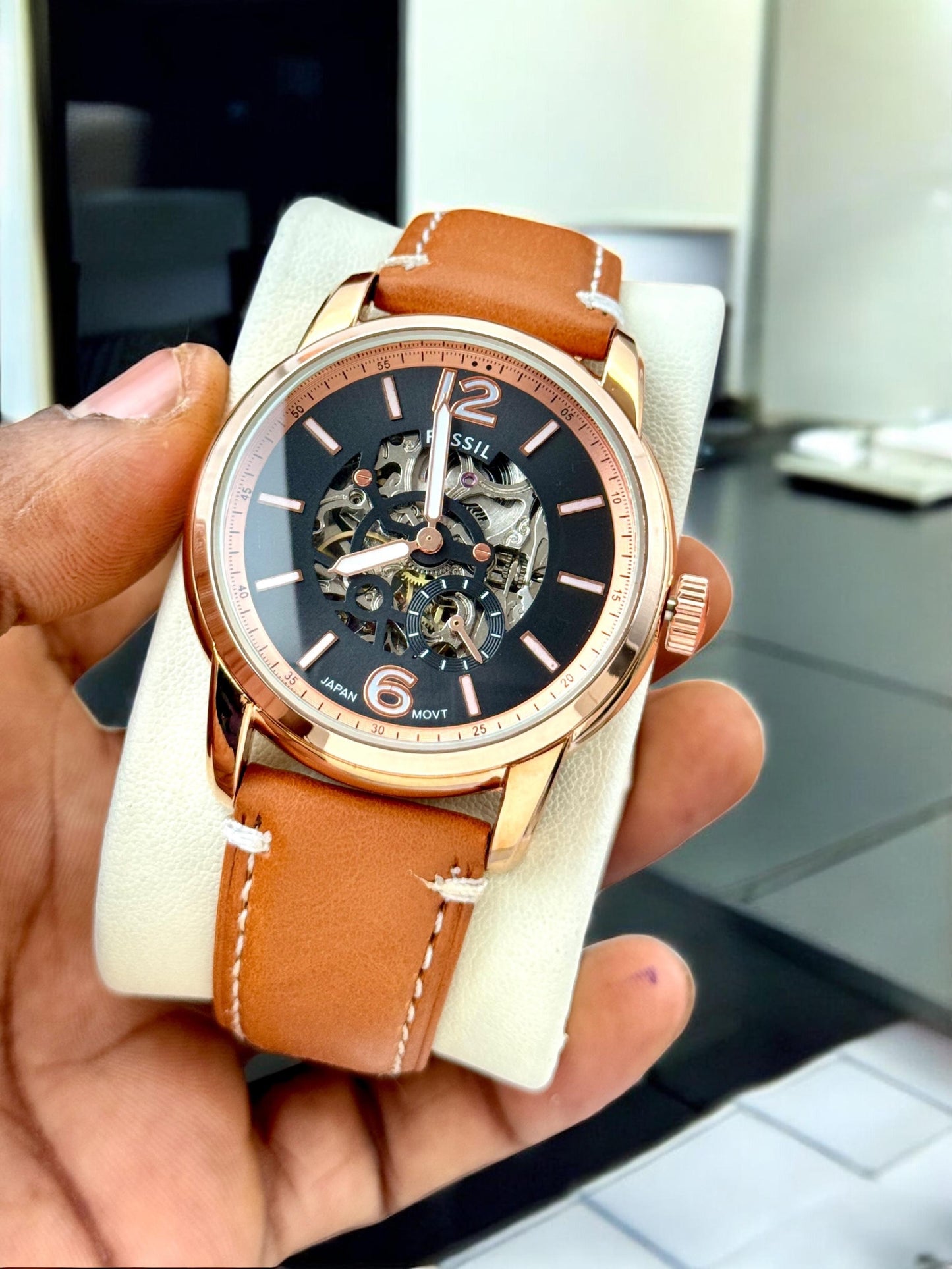 Automatic Leather Watch for Men – Timeless Style for Any Occasion