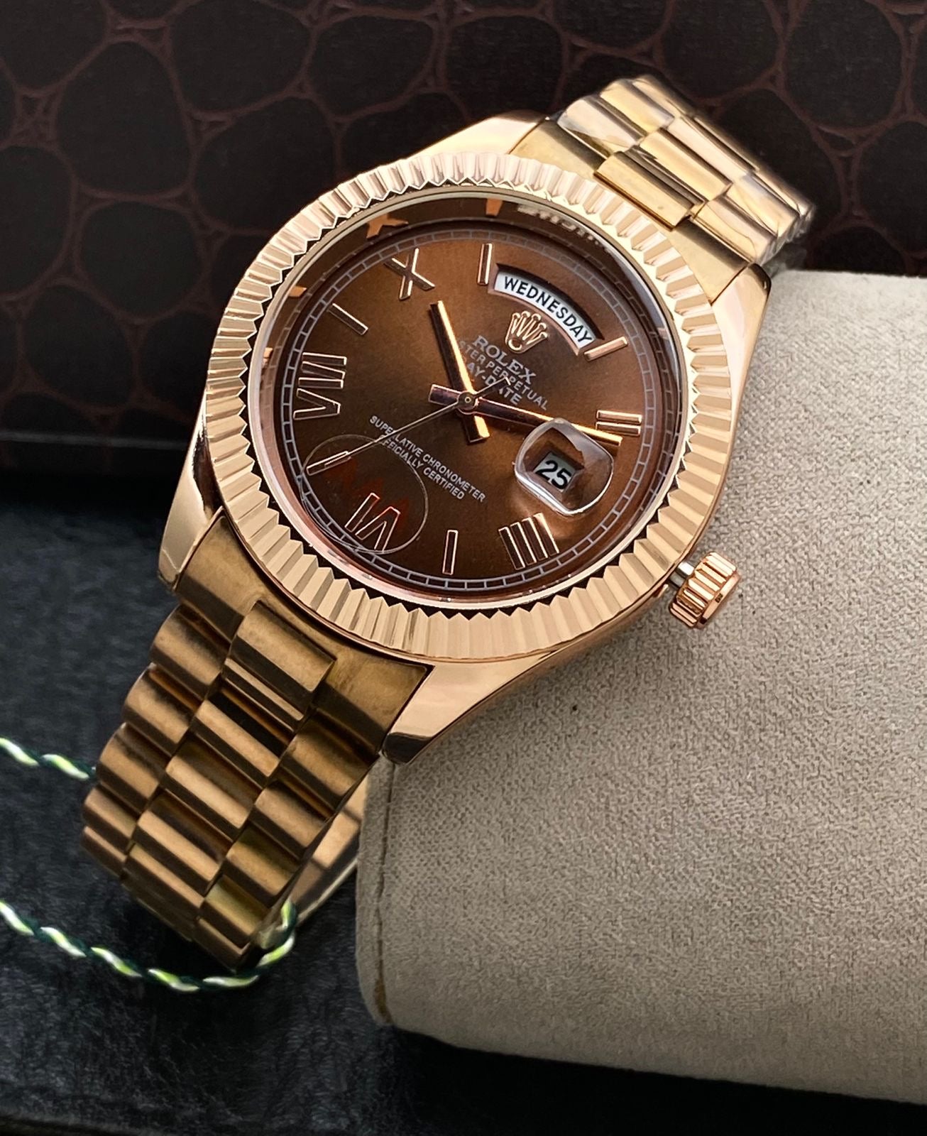 Men’s Premium  Gold Watch with Brown Dial – Day & Date Working