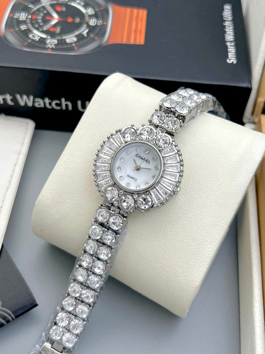 Luxury Ladies Watch – High-Quality Blaze Diamond Edition