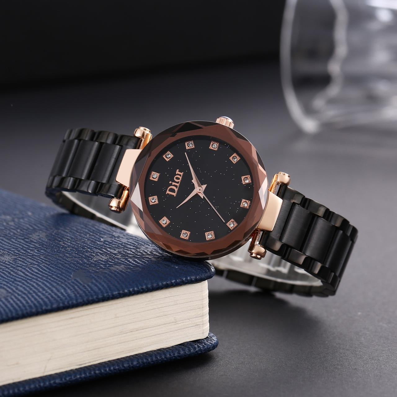 Ladies Shine Analog Watch – Elegant Design with Crystal Accents