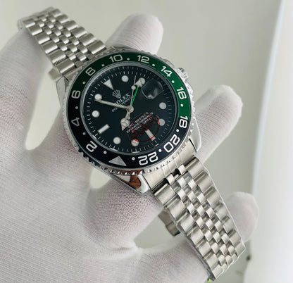 GMT Master Quartz – Dual Timezone Precision for the Modern Explorer