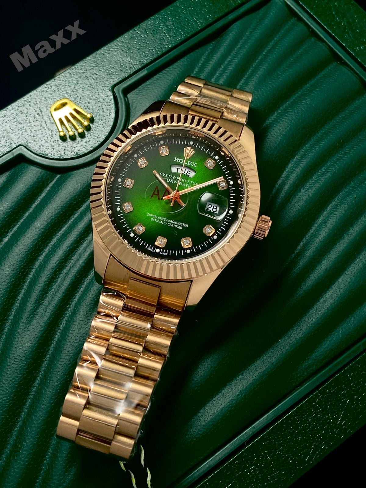 Men’s High-Quality Steel Watch – Day & Date Working