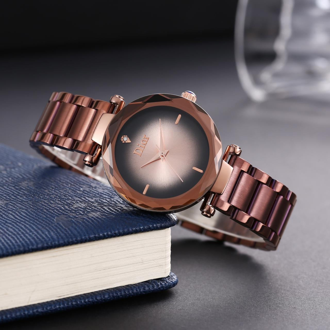 Ladies Shine Analog Watch – Elegant Design with Crystal Accents