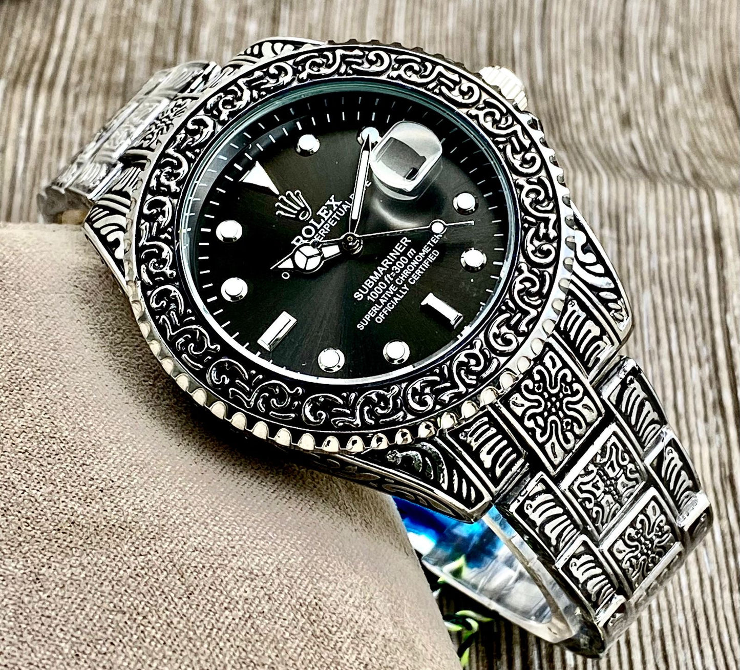 Men’s Vintage Steel Watch – Premium Quality for All Occasions