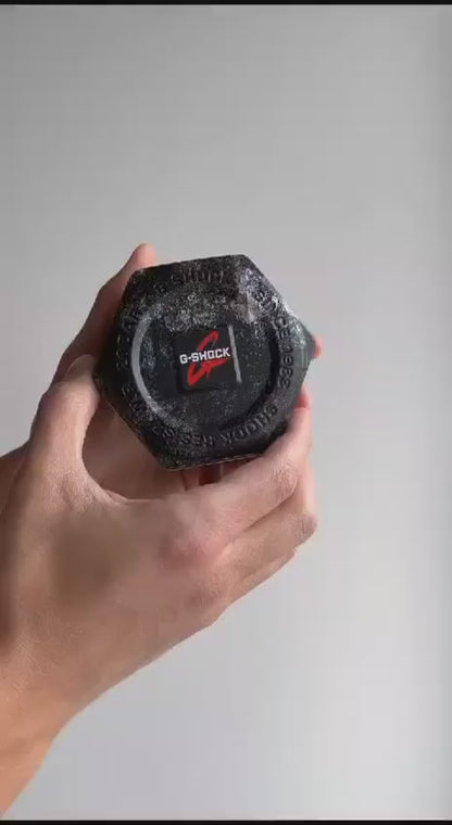 Full Metal – Advanced Tech Meets Iconic Design